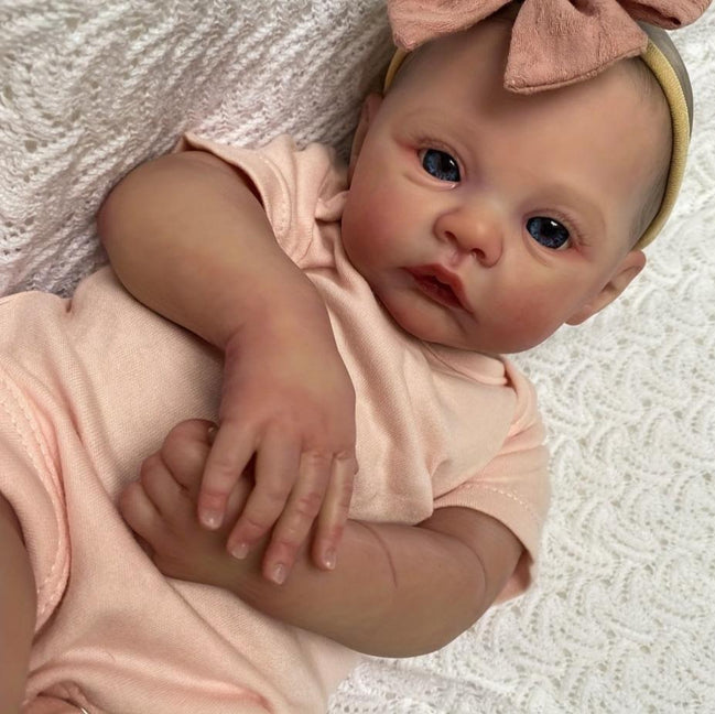 Bebê Reborn de Silicone Realista Brenda