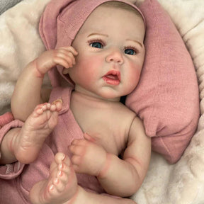 Bebê Reborn Bia - Coleção Limitada