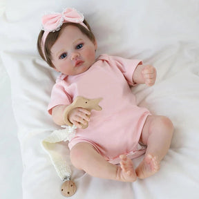 Bebê Reborn de Silicone Sabrina